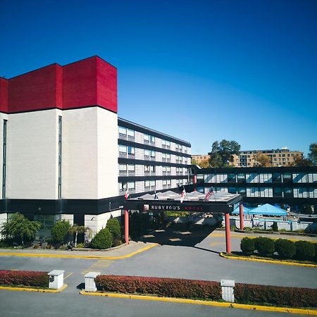 Hotel Ruby Foo'S Montreal Bagian luar foto