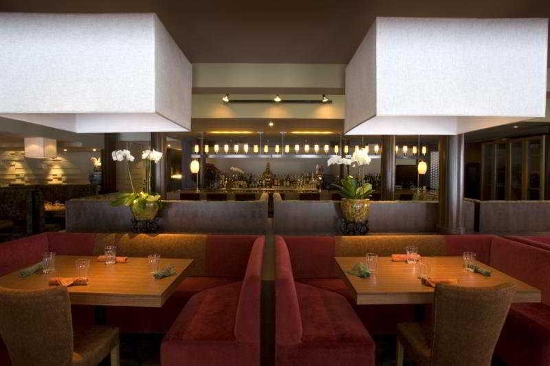 Hotel Ruby Foo'S Montreal Bagian luar foto