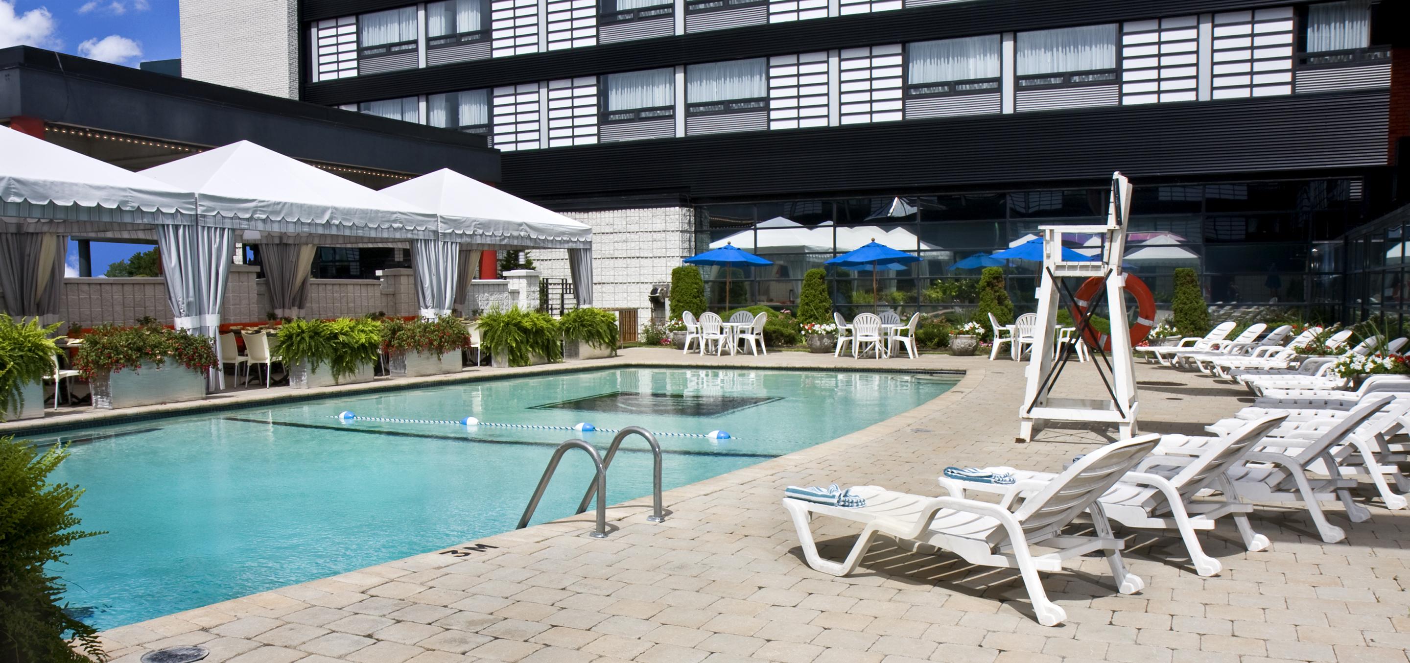Hotel Ruby Foo'S Montreal Bagian luar foto