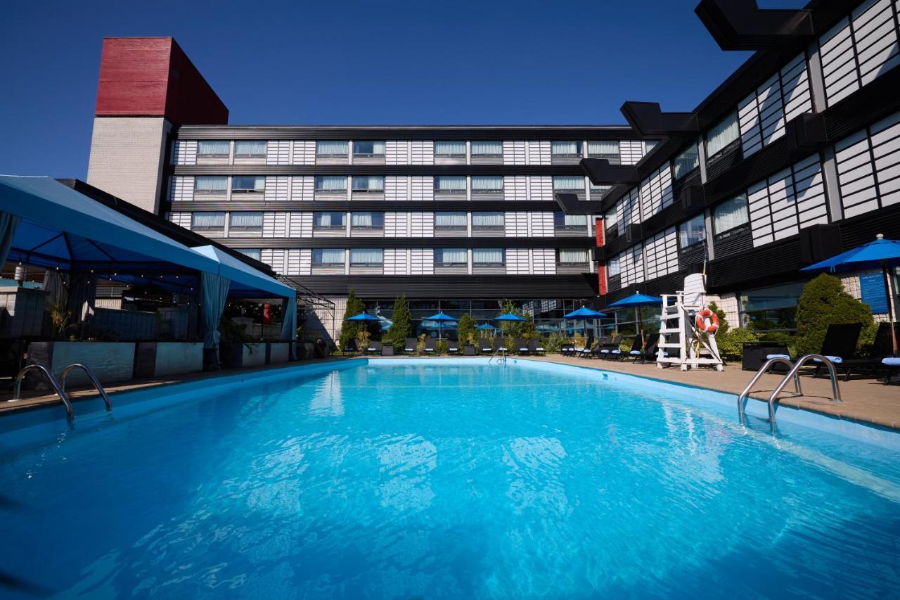 Hotel Ruby Foo'S Montreal Bagian luar foto