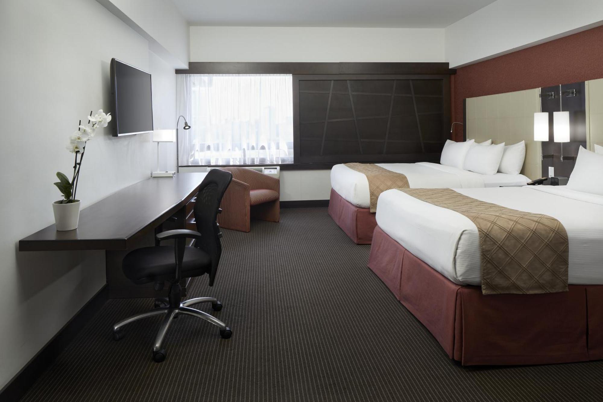 Hotel Ruby Foo'S Montreal Bagian luar foto