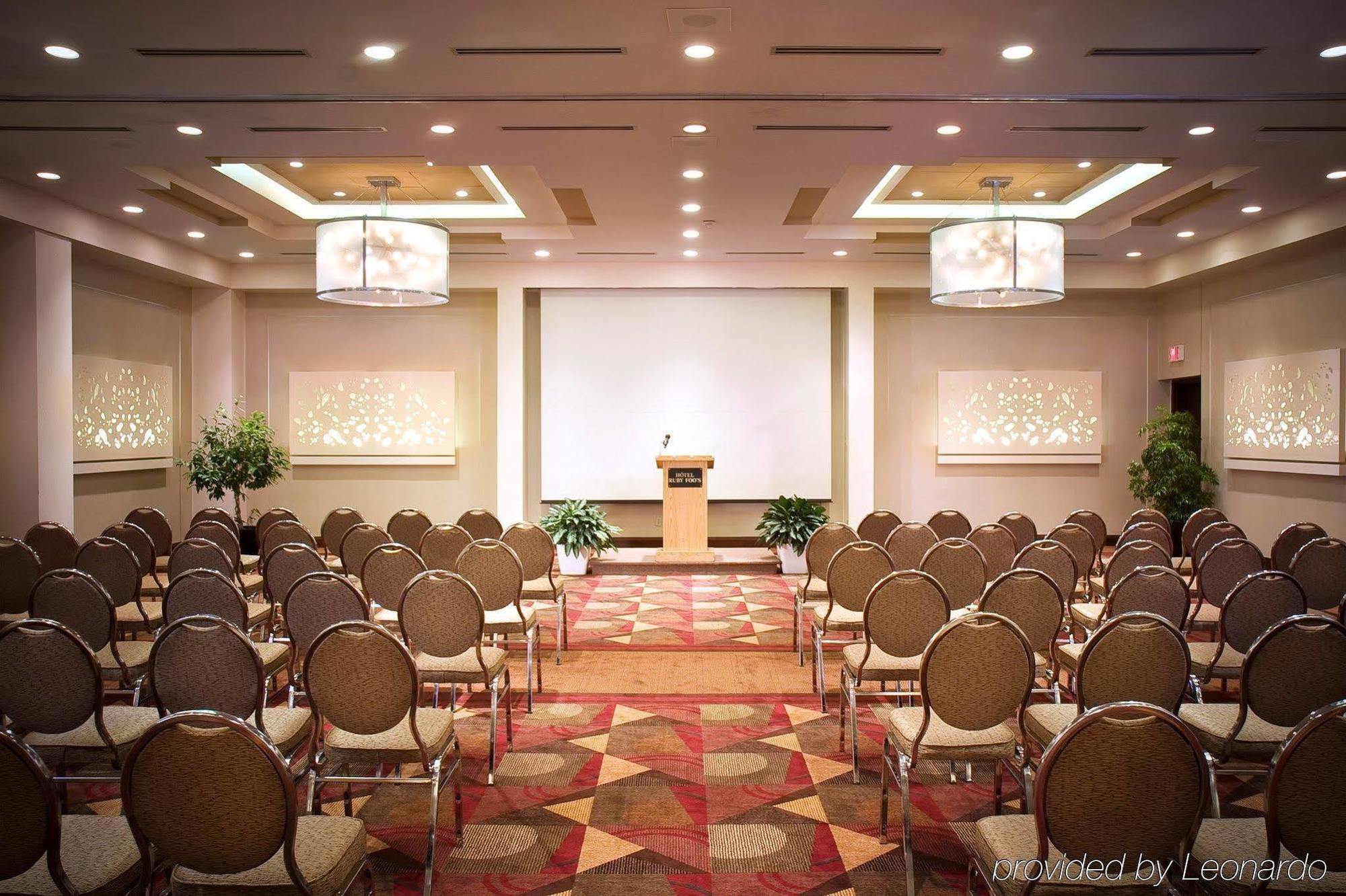 Hotel Ruby Foo'S Montreal Bagian luar foto